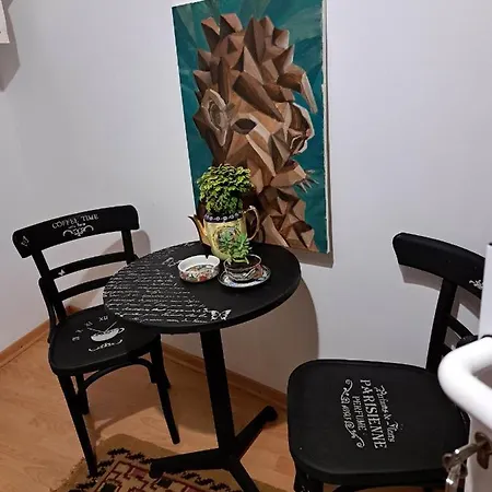 Karma's Thermopilon Street F Aigio